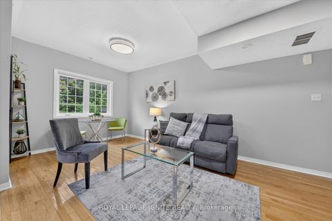 Photo 6 at 29 - 42 Pinery Trail, Malvern, Toronto