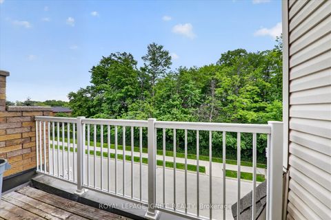 Photo 13 at 29 - 42 Pinery Trail, Malvern, Toronto