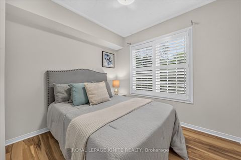 Photo 18 at 29 - 42 Pinery Trail, Malvern, Toronto