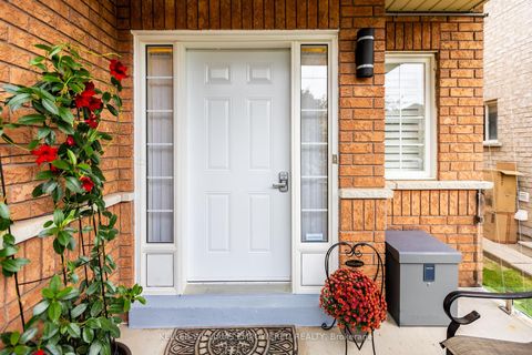 Photo 2 at 134 Queen Isabella Crescent, Vellore Village, Vaughan