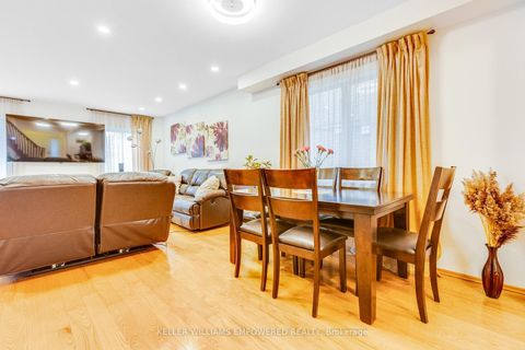 Photo 4 at 134 Queen Isabella Crescent, Vellore Village, Vaughan