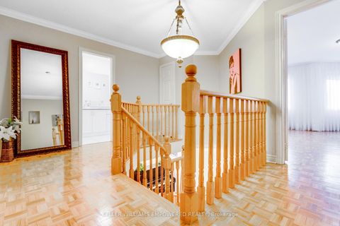 Photo 13 at 134 Queen Isabella Crescent, Vellore Village, Vaughan