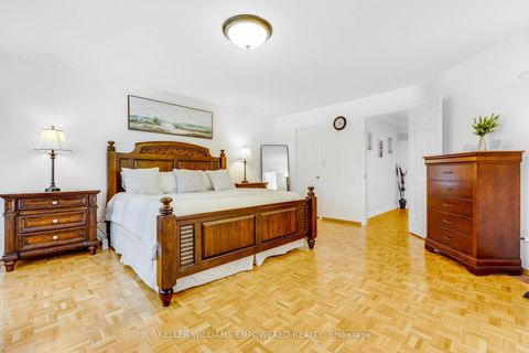Photo 16 at 134 Queen Isabella Crescent, Vellore Village, Vaughan