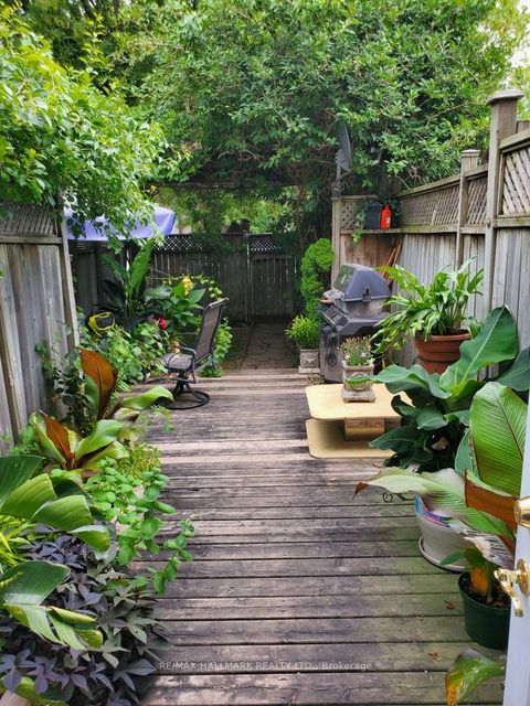 Photo 15 at 837 Gladstone Avenue, Junction, Toronto