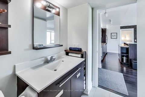 Photo 7 at 1107 - 80 Western Battery Road, Niagara, Toronto