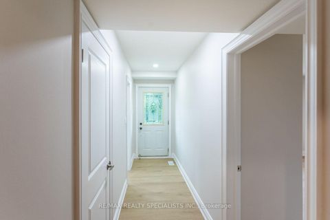 Photo 30 at 22 Heathview Avenue, Bayview Village, Toronto