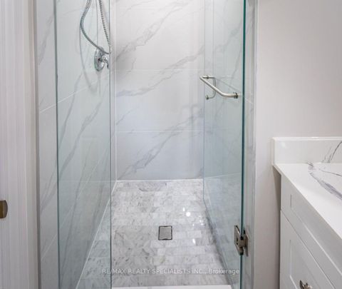 Photo 32 at 22 Heathview Avenue, Bayview Village, Toronto