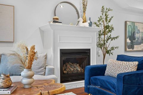 Photo 4 at 281B Glebemount Avenue, East York, Toronto