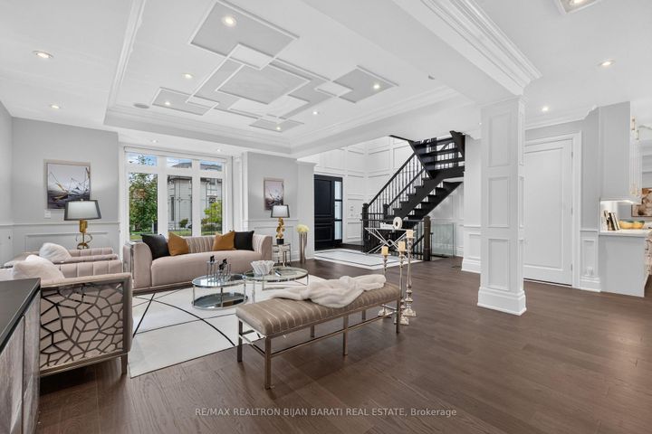 Photo 4 at 10 Bayberry Crescent, Bayview Village, Toronto