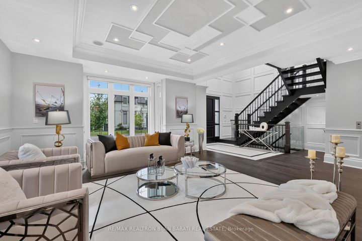 Photo 7 at 10 Bayberry Crescent, Bayview Village, Toronto