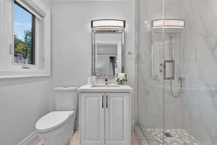 Photo 37 at 10 Bayberry Crescent, Bayview Village, Toronto