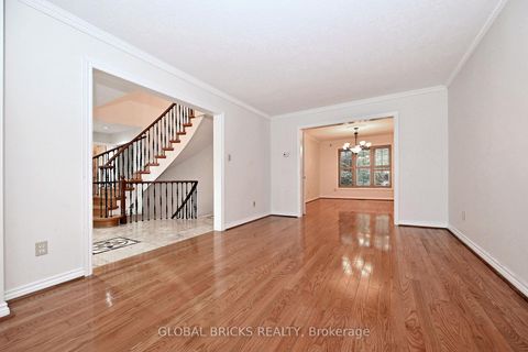 Photo 8 at 8 Elmsley Drive, Observatory, Richmond Hill