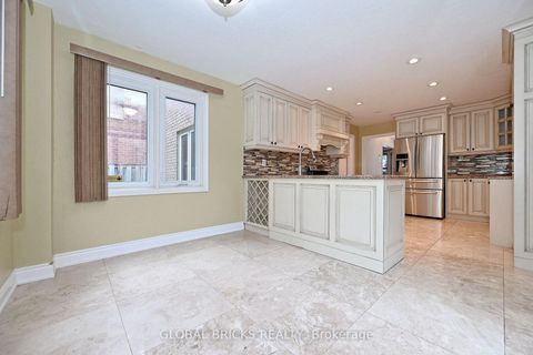 Photo 15 at 8 Elmsley Drive, Observatory, Richmond Hill