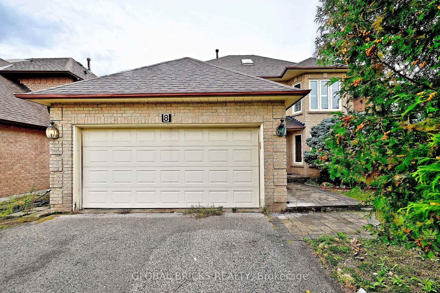 8 Elmsley Drive, Observatory, Richmond Hill photo number 2