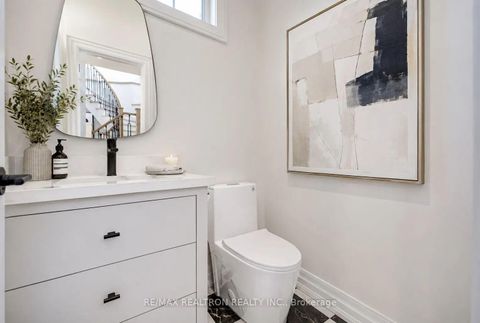 Photo 4 at 225 Olive Avenue S, Willowdale East, Toronto