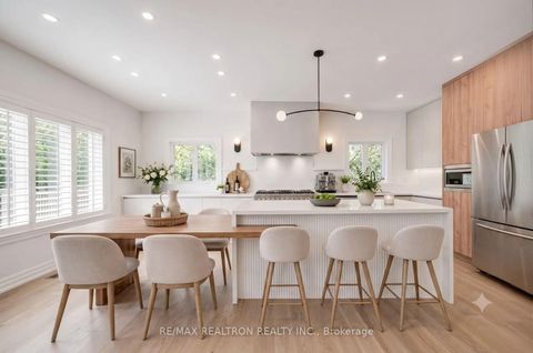 Photo 10 at 225 Olive Avenue S, Willowdale East, Toronto