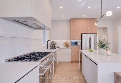 Photo 12 at 225 Olive Avenue S, Willowdale East, Toronto