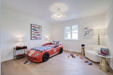 Photo 22 at 225 Olive Avenue S, Willowdale East, Toronto