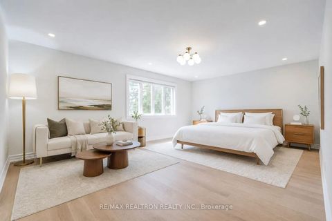 Photo 26 at 225 Olive Avenue S, Willowdale East, Toronto