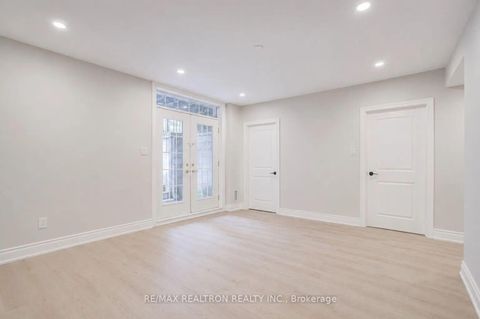 Photo 32 at 225 Olive Avenue S, Willowdale East, Toronto