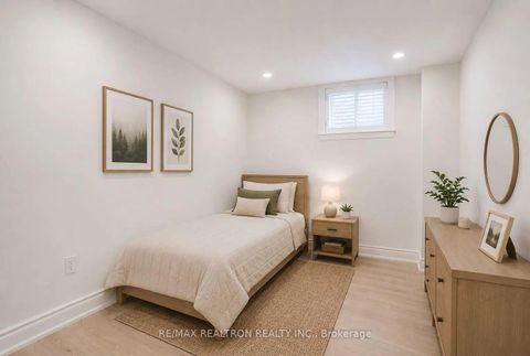 Photo 37 at 225 Olive Avenue S, Willowdale East, Toronto