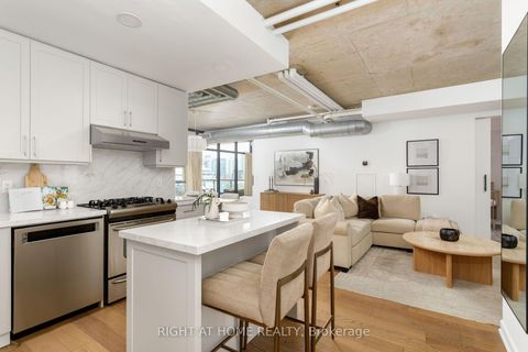 Photo 0 at 805 - 533 Richmond Street W, Waterfront Communities C1, Toronto