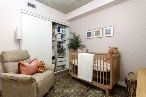 Photo 21 at 805 - 533 Richmond Street W, Waterfront Communities C1, Toronto