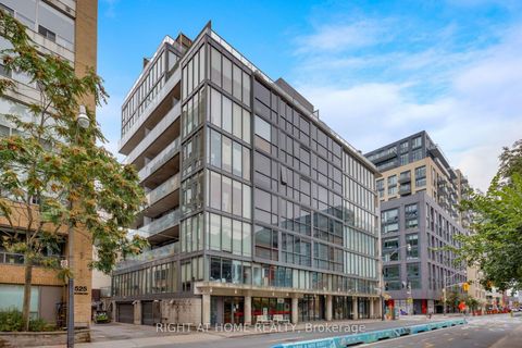 Photo 25 at 805 - 533 Richmond Street W, Waterfront Communities C1, Toronto