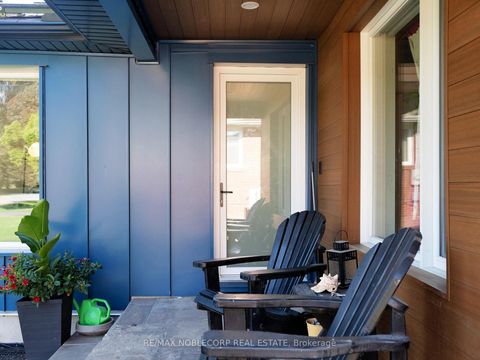 Photo 6 at 100 Rockport Crescent, Crosby, Richmond Hill