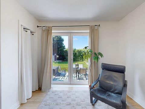 Photo 17 at 100 Rockport Crescent, Crosby, Richmond Hill