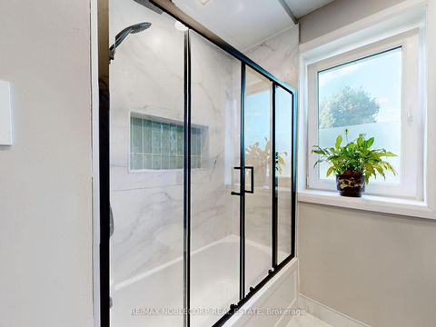 Photo 21 at 100 Rockport Crescent, Crosby, Richmond Hill