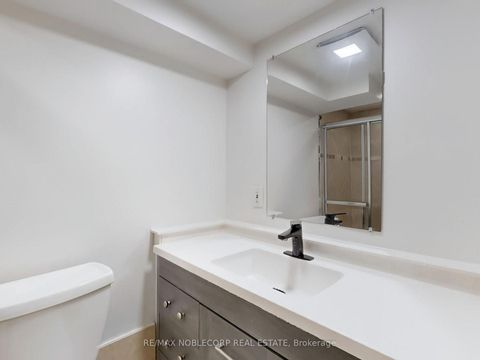 Photo 34 at 100 Rockport Crescent, Crosby, Richmond Hill