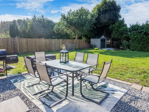 Photo 42 at 100 Rockport Crescent, Crosby, Richmond Hill