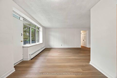 Photo 6 at 206 - 825 Kennedy Road, Ionview, Toronto