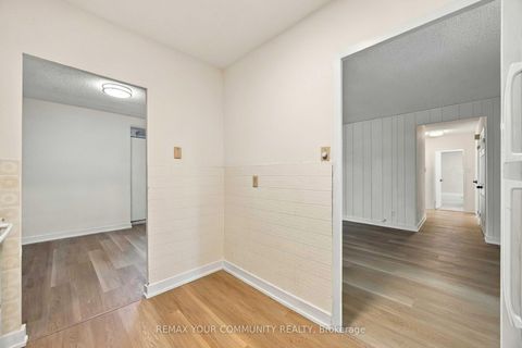 Photo 10 at 206 - 825 Kennedy Road, Ionview, Toronto