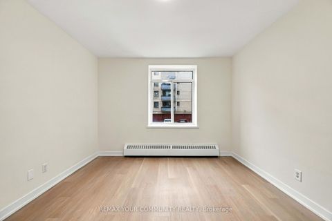 Photo 13 at 206 - 825 Kennedy Road, Ionview, Toronto
