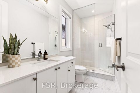 Photo 35 at 33 Pine Heights Drive, Vellore Village, Vaughan