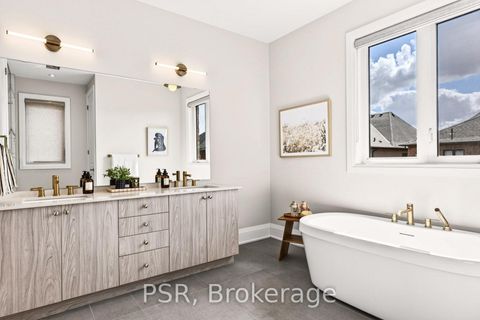 Photo 42 at 33 Pine Heights Drive, Vellore Village, Vaughan