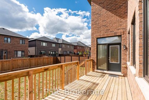 Photo 44 at 33 Pine Heights Drive, Vellore Village, Vaughan