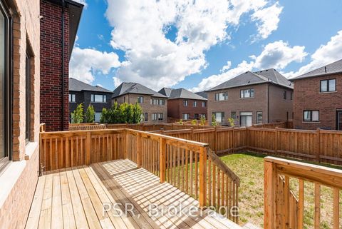 Photo 45 at 33 Pine Heights Drive, Vellore Village, Vaughan
