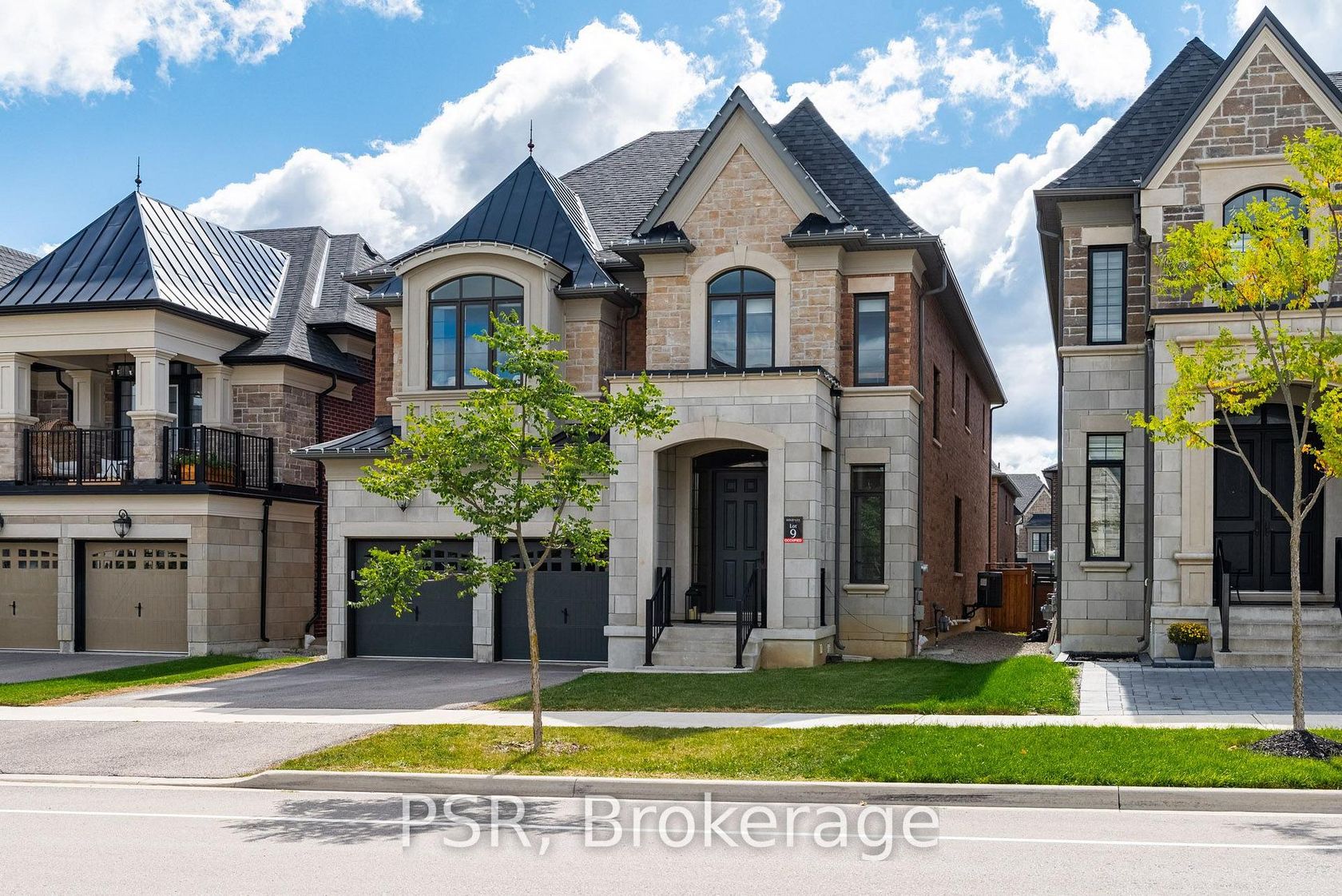 33 Pine Heights Drive, Vellore Village, Vaughan photo number 2
