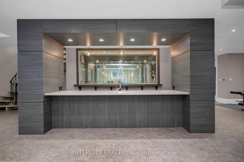 Photo 33 at 34 Rosebud Court, Kleinburg, Vaughan