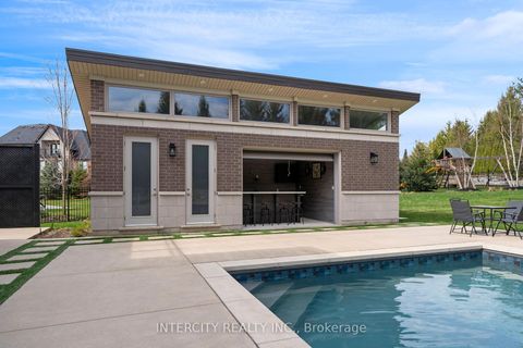 Photo 42 at 34 Rosebud Court, Kleinburg, Vaughan