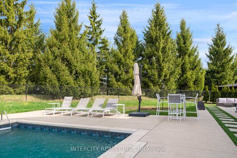 Photo 46 at 34 Rosebud Court, Kleinburg, Vaughan