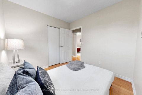 Photo 17 at 789 Hillcrest Road, West Shore, Pickering