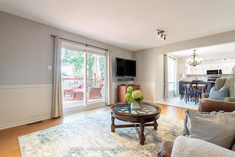 Photo 14 at 1 Susan Place, Sunnidale, Barrie
