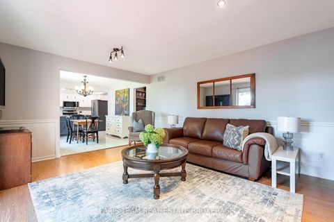 Photo 15 at 1 Susan Place, Sunnidale, Barrie