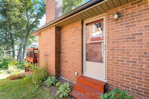 Photo 36 at 1 Susan Place, Sunnidale, Barrie