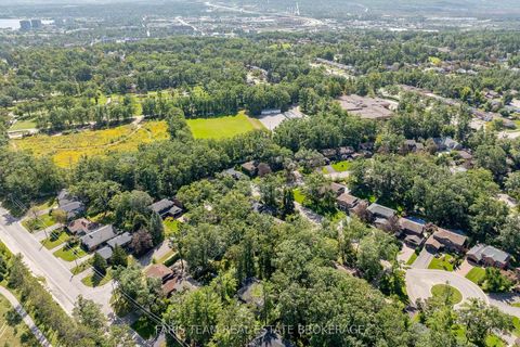 Photo 47 at 1 Susan Place, Sunnidale, Barrie