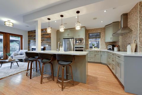 Photo 0 at 136 Arlington Avenue, Cedarvale, Toronto